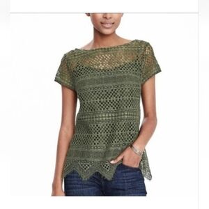 Banana Republic Women's S Green Crochet Lace Tank lined Cap Sleeve Blouse Top